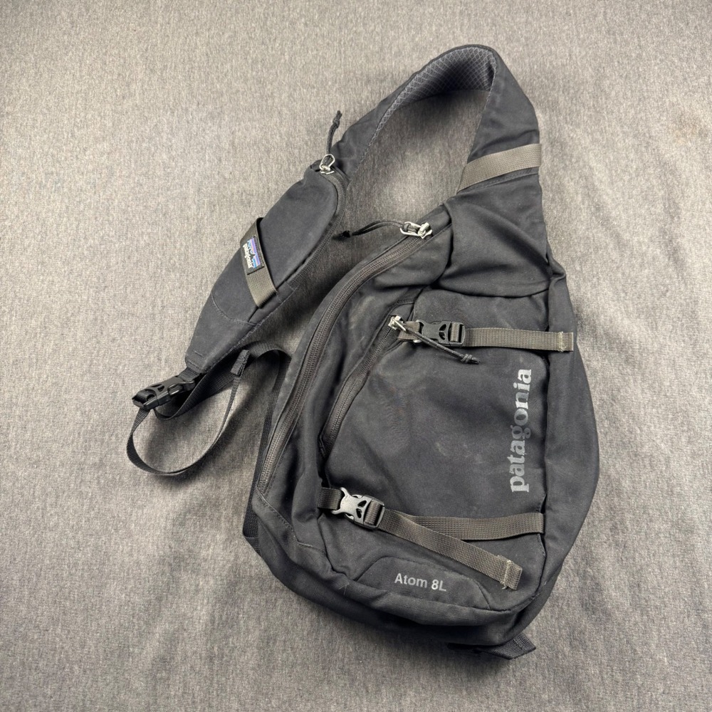 Patagonia Atom 8L Sling Bag Black One Strap Backpack 48261